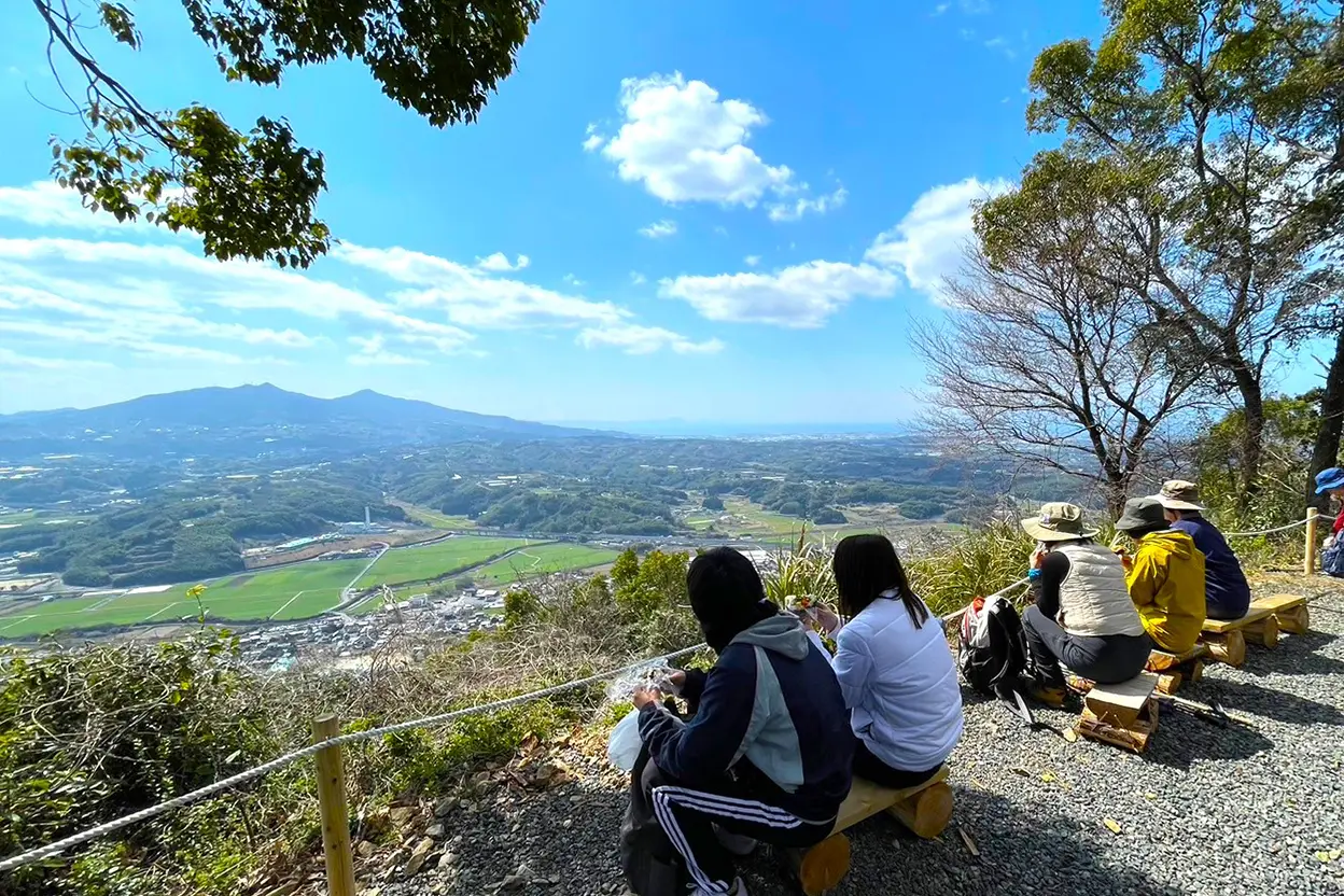 春の木葉山トレッキングツアー【木葉山頂上往復コース / 4月開催】